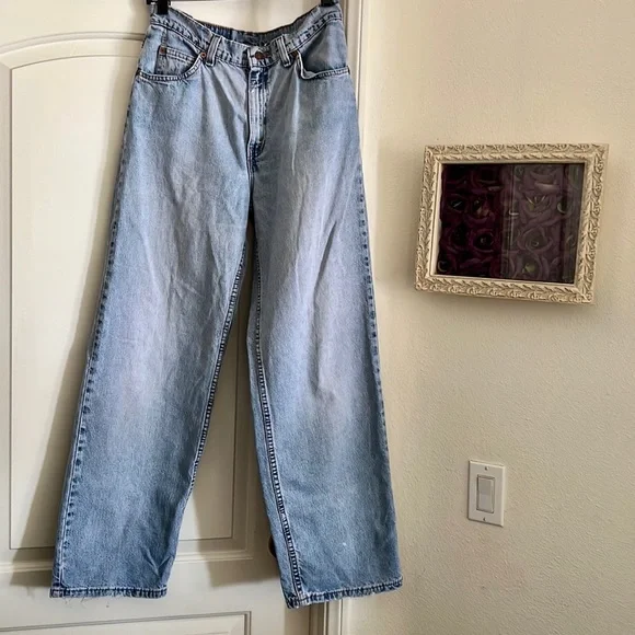 Leviโs~True Vintage~High Rise Wide Leg / Rare White Tab 965 - Picture 1 of 11